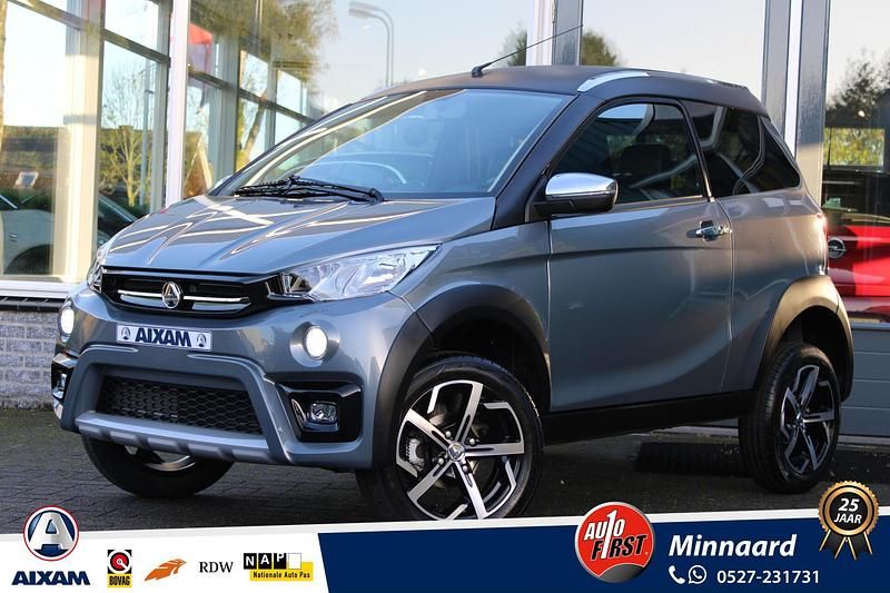 Grijs Gebruikt 2023 Aixam Crossover Premium Hatchback | € 14.250 (Eerlijke prijs) - Afbeelding 1/4