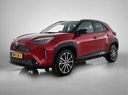 Rood metallic Gebruikt 2024 Toyota Yaris Cross Sport SUV | € 34.945 (Iets duurder) - Afbeelding 1/2