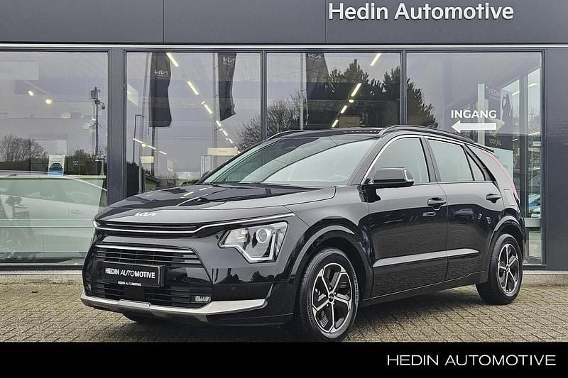 Zwart Gebruikt 2022 Kia Niro SUV | € 26.945 (Eerlijke prijs) - Afbeelding 1/4