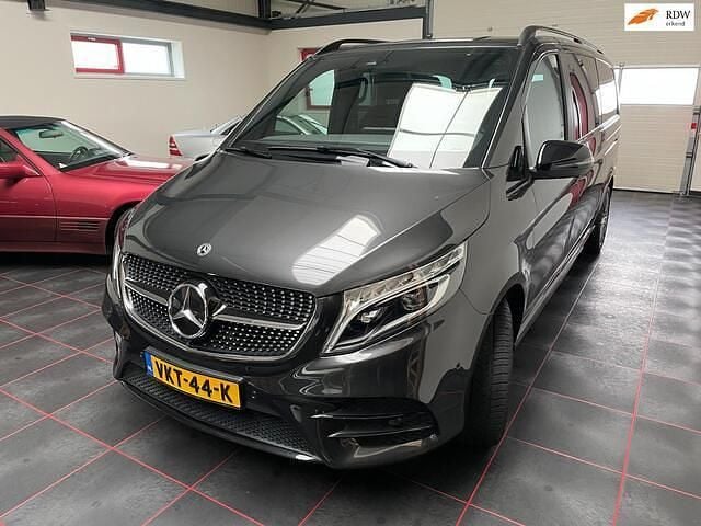 Overige Gebruikt 2021 Mercedes V300 MPV | € 49.750 (Super prijs) - Afbeelding 1/4