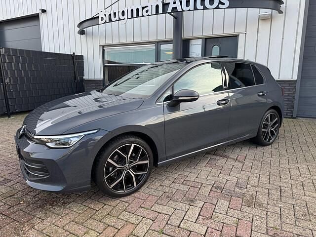 Occasion VW Golf VIII Edition 150 PK (110 kW) 2024 Grijs Hatchback