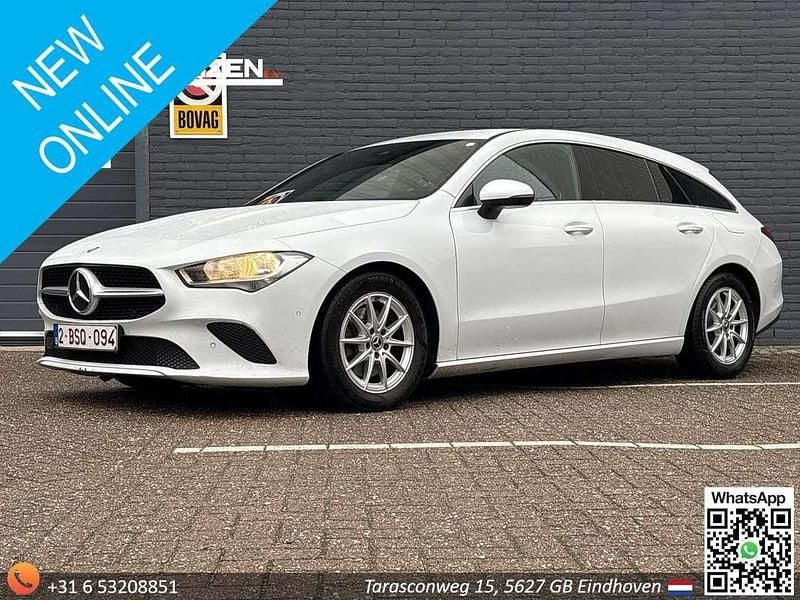 Wit Occasion 2022 Mercedes CLA180 Shooting Brake Stationwagen | € 14.450 (Goede deal) - Afbeelding 1/4