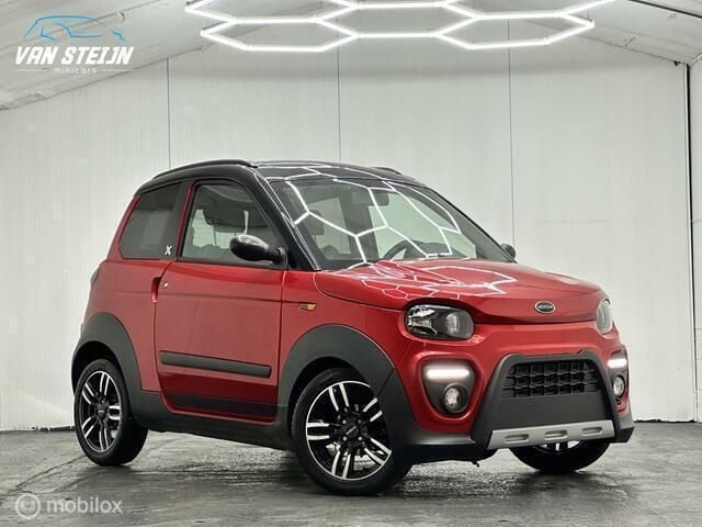 Rood Gebruikt 2022 Microcar M.Go Hatchback | € 12.750 (Eerlijke prijs) - Afbeelding 1/4