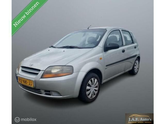 Grijs Gebruikt 2003 Chevrolet Kalos Hatchback | € 1.499 (Eerlijke prijs) - Afbeelding 1/4