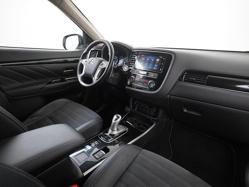 Occasion Mitsubishi Outlander P-HEV Edition 68 PK (50 kW) 2019 Wit SUV