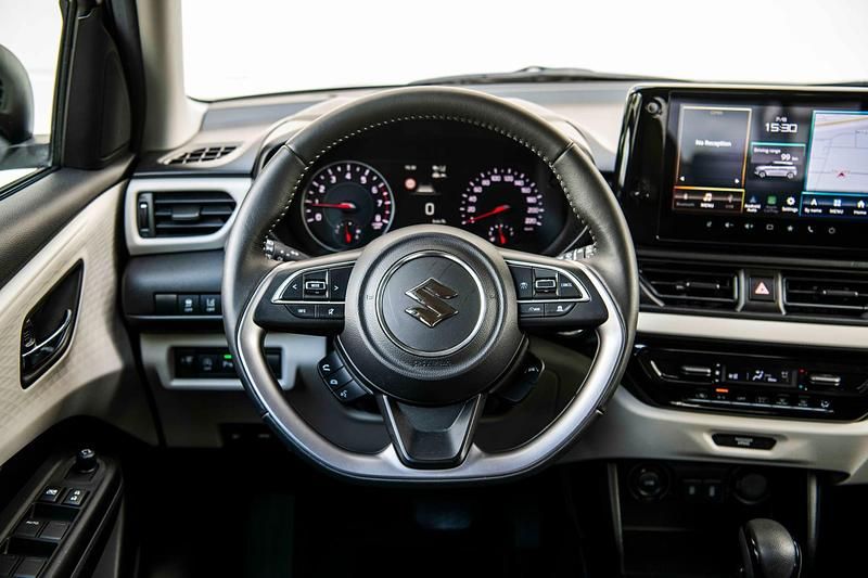 Occasion Suzuki Swift 83 PK (61 kW) 2024 Wit Hatchback