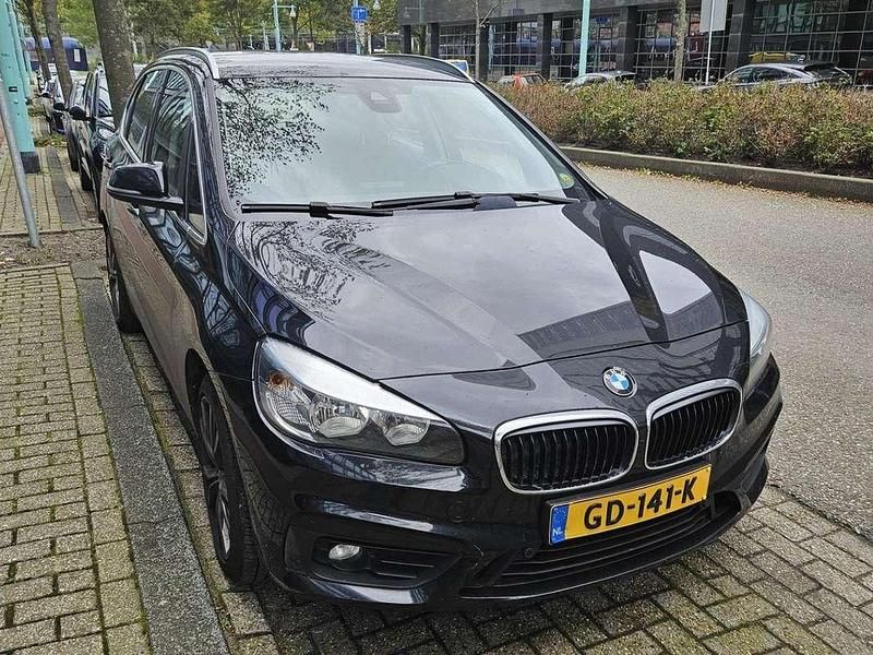 Zwart Occasion 2015 BMW 218 SUV | € 6.200 (Eerlijke prijs) - Afbeelding 1/4