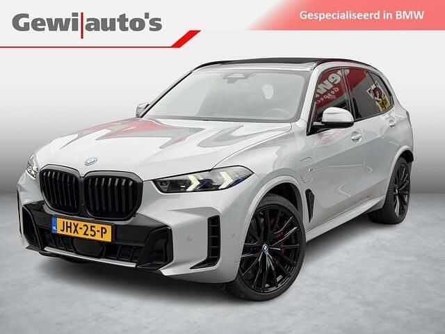 Grijs Gebruikt 2025 BMW X5 M Sport SUV | € 94.999 (Goede deal) - Afbeelding 1/4