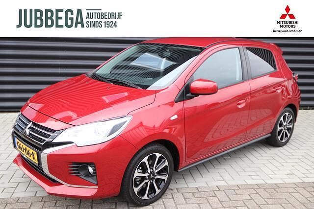 Majestic red (rood metallic) Gebruikt 2024 Mitsubishi Space Star Instyle Hatchback | € 21.995 (Duur) - Afbeelding 1/4
