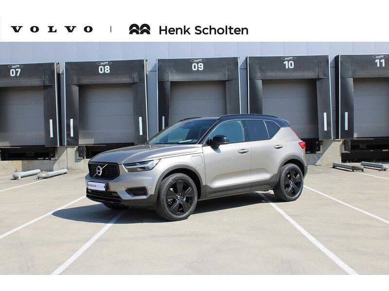 Gebruikt 2022 Volvo XC40 R-Design SUV | € 44.950 (Duur) - Afbeelding 1/4