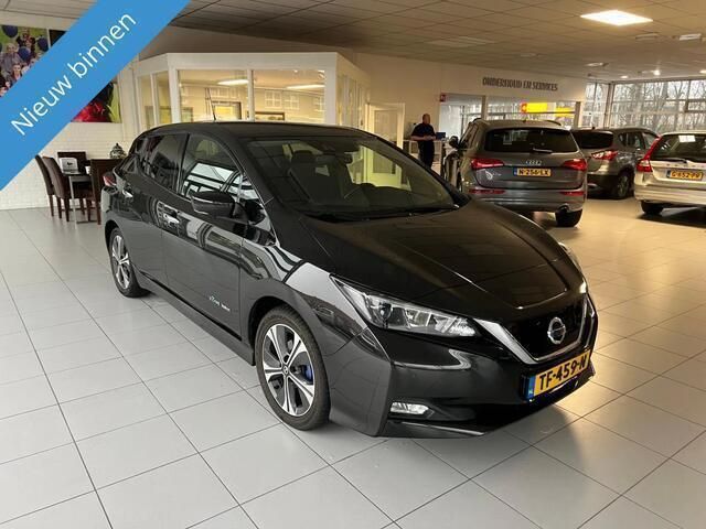 Zwart Gebruikt 2018 Nissan Leaf Hatchback | € 13.950 (Iets duurder) - Afbeelding 1/4