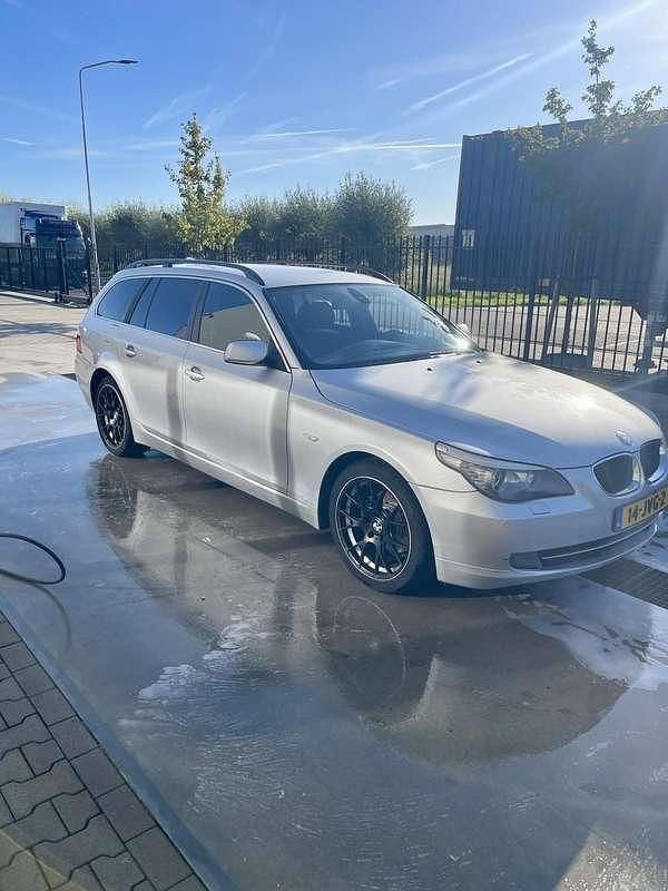 Occasion BMW 520 163 PK (119 kW) 2009 Grijs Stationwagen