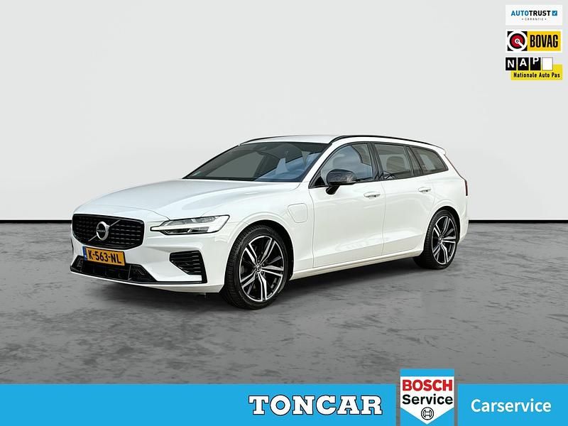 Wit Gebruikt 2021 Volvo V60 R-Design Stationwagen | € 29.885 (Eerlijke prijs) - Afbeelding 1/4