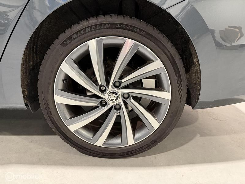 Occasion Skoda Octavia Business Line 110 PK (80 kW) 2021 Grijs Hatchback