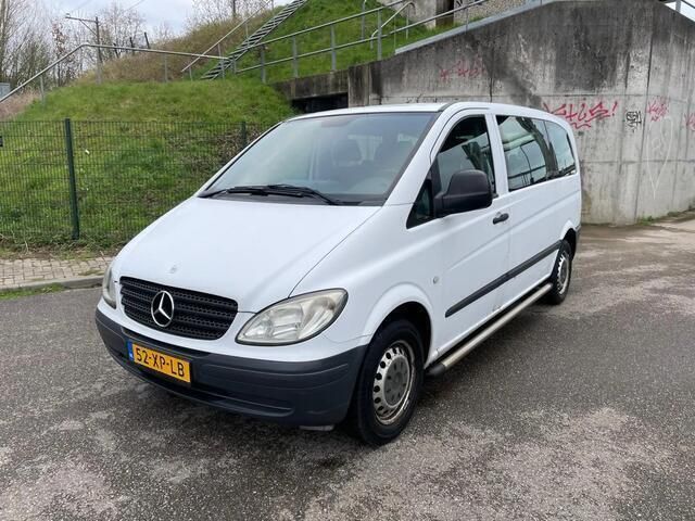 Wit Gebruikt 2007 Mercedes Vito MPV | € 8.250 - Afbeelding 1/4