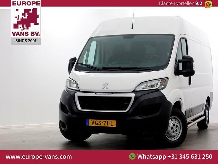 Wit Occasion 2020 Peugeot Boxer Premium Van | € 16.950 (Goede deal) - Afbeelding 1/4