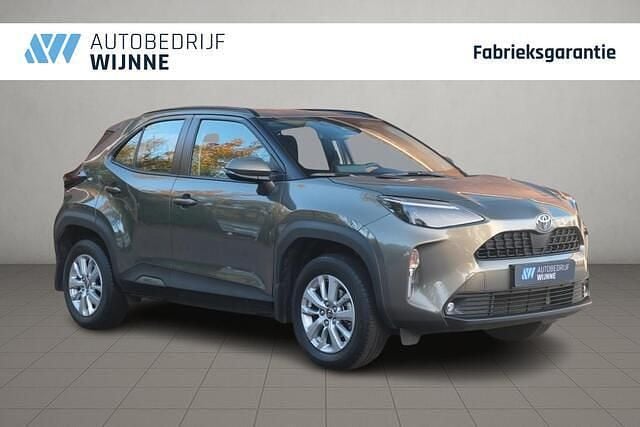 Grijs Gebruikt 2025 Toyota Yaris Cross Connect Style SUV | € 27.950 (Eerlijke prijs) - Afbeelding 1/4
