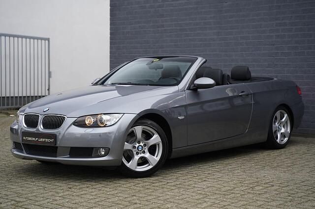 Grijs Gebruikt 2009 BMW 325 Cabriolet Executive Cabriolet | € 15.950 (Eerlijke prijs) - Afbeelding 1/4