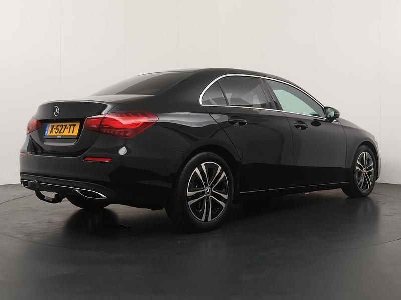 Occasion Mercedes A180 Business 136 PK (100 kW) 2024 Zwart Sedan