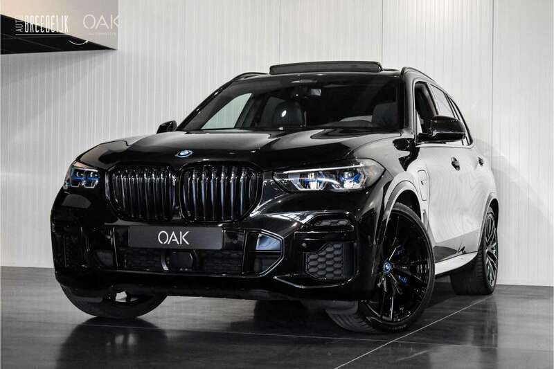 Zwart, metallic lak Gebruikt 2022 BMW X5 M Sport SUV | € 69.900 (Eerlijke prijs) - Afbeelding 1/3