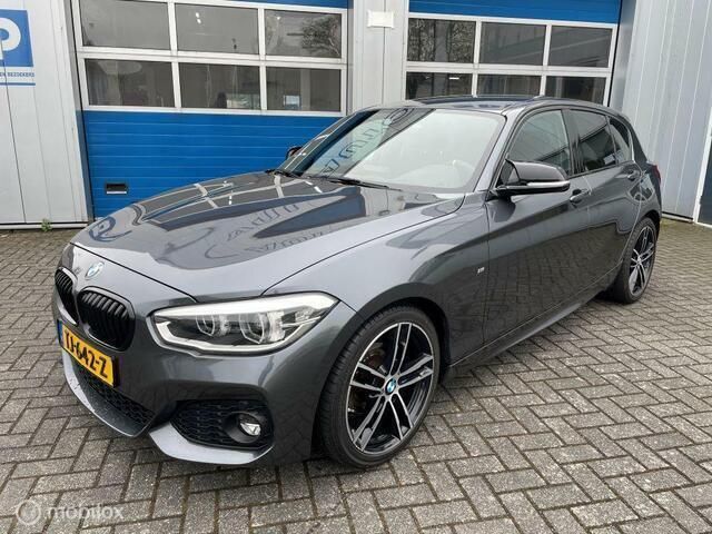 Grijs Gebruikt 2018 BMW 118 Executive Hatchback | € 15.750 (Eerlijke prijs) - Afbeelding 1/4