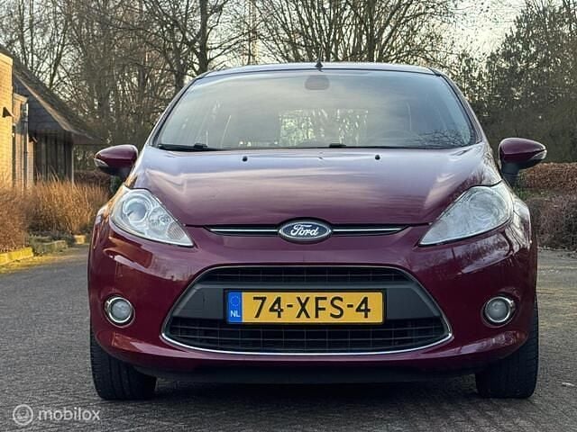 Occasion Ford Fiesta Titanium 60 PK (44 kW) 2012 Rood Hatchback