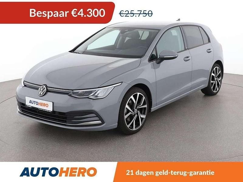 Grijs Gebruikt 2022 VW Golf VIII Active Hatchback | € 21.649 (Super prijs) - Afbeelding 1/3
