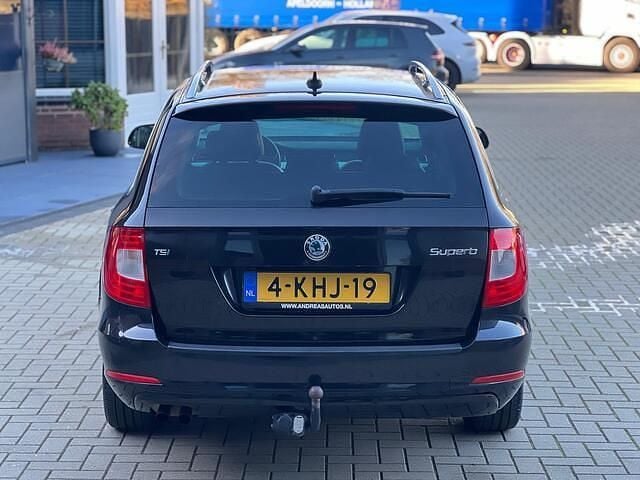 Occasion Skoda Superb 125 PK (91 kW) 2013 Zwart Stationwagen