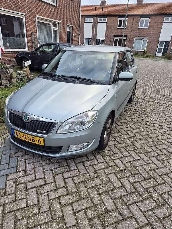 Groen Occasion 2011 Skoda Fabia GreenLine Hatchback | € 4.000 (Iets duurder) - Afbeelding 1/4