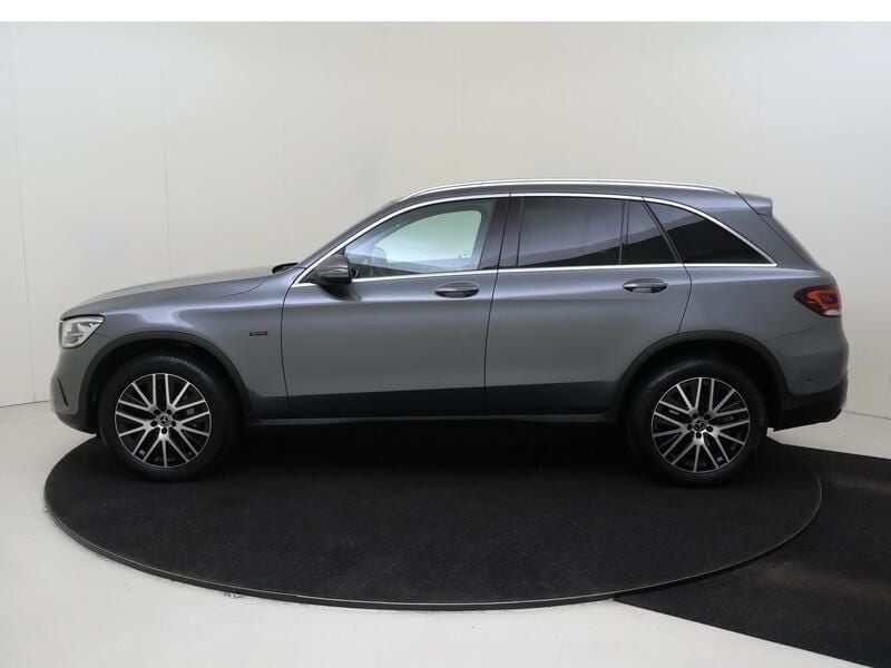 Grijs Gebruikt 2021 Mercedes GLC300e Business SUV | € 41.945 (Eerlijke prijs) - Afbeelding 1/3