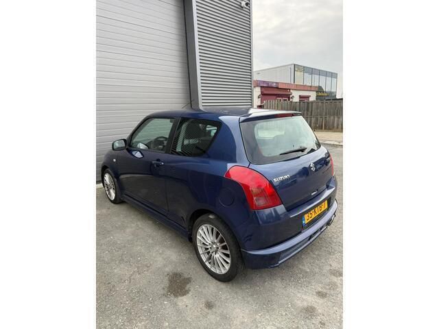 Occasion Suzuki Swift GLS 92 PK (67 kW) 2005 Blauw Hatchback