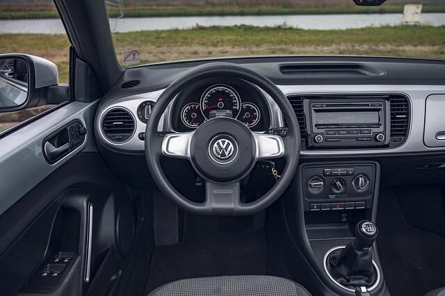Occasion VW Beetle 105 PK (77 kW) 2014 Grijs Cabriolet