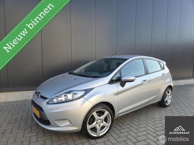 Grijs Gebruikt 2010 Ford Fiesta Titanium Hatchback | € 1.450 (Super prijs) - Afbeelding 1/4