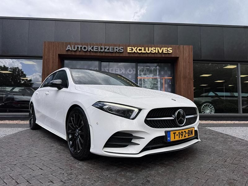 Wit Gebruikt 2018 Mercedes A250 Premium Plus Hatchback | € 26.900 (Iets duurder) - Afbeelding 1/4