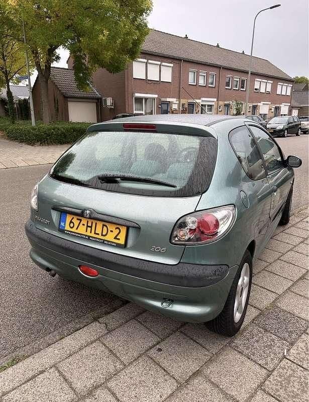 Occasion Peugeot 206 60 PK (44 kW) 2001 Sedan