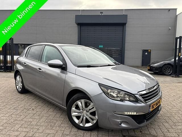 Grijs Gebruikt 2015 Peugeot 308 Hatchback | € 5.199 (Eerlijke prijs) - Afbeelding 1/4