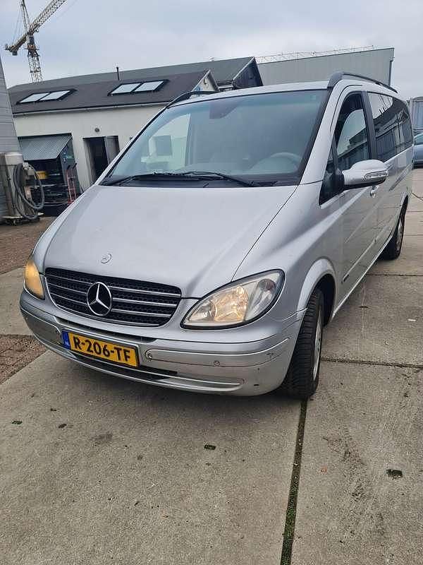 Zilver Gebruikt 2004 Mercedes Viano MPV | € 3.000 (Goede deal) - Afbeelding 1/4