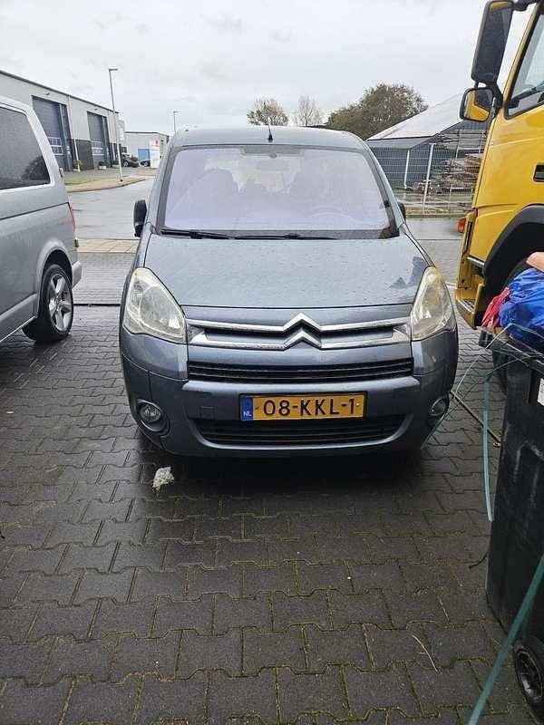 Blauw Gebruikt 2010 Citroën Berlingo MPV | € 5.000 (Goede deal) - Afbeelding 1/4
