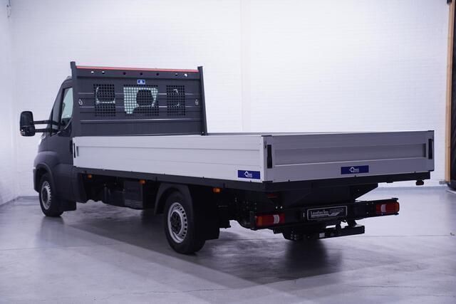 Occasion Iveco Daily 180 PK (132 kW) 2024 Grijs Pickup