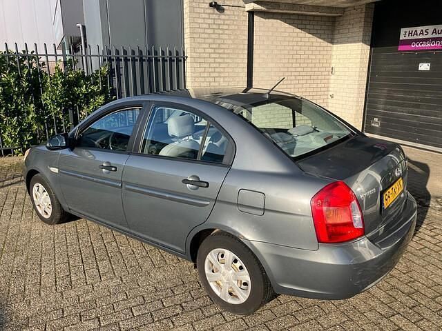 Occasion Hyundai Accent Dynamiq 97 PK (71 kW) 2006 Grijs Sedan