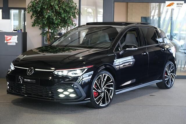 Zwart Gebruikt 2021 VW Golf VIII GTI Hatchback | € 36.950 (Iets duurder) - Afbeelding 1/4