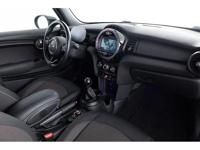 Occasion Mini ONE 102 PK (75 kW) 2021 Zwart Hatchback