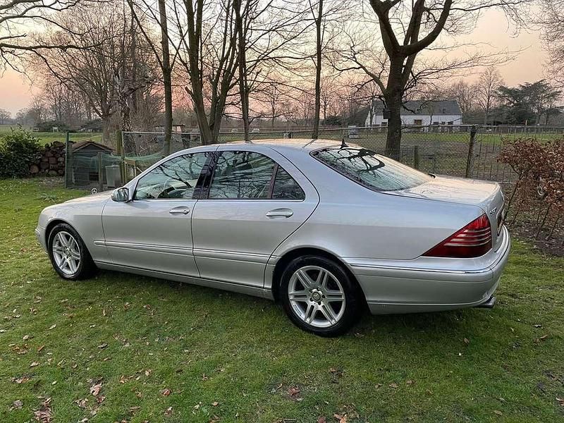Zilver Gebruikt 2003 Mercedes S320 Sedan | € 2.750 - Afbeelding 1/4