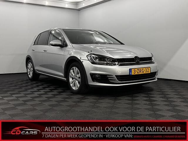 Grijs Gebruikt 2015 VW Golf VII Comfortline Hatchback | € 8.950 (Goede deal) - Afbeelding 1/4