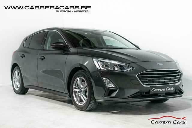 Grijs Gebruikt 2018 Ford Focus Business Edition Sedan | € 16.890 (Goede deal) - Afbeelding 1/4