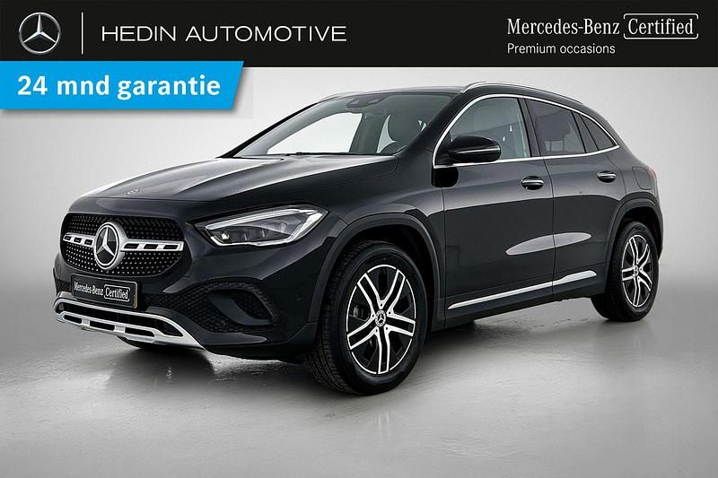 Zwart Gebruikt 2020 Mercedes GLA200 Business SUV | € 34.900 (Eerlijke prijs) - Afbeelding 1/4