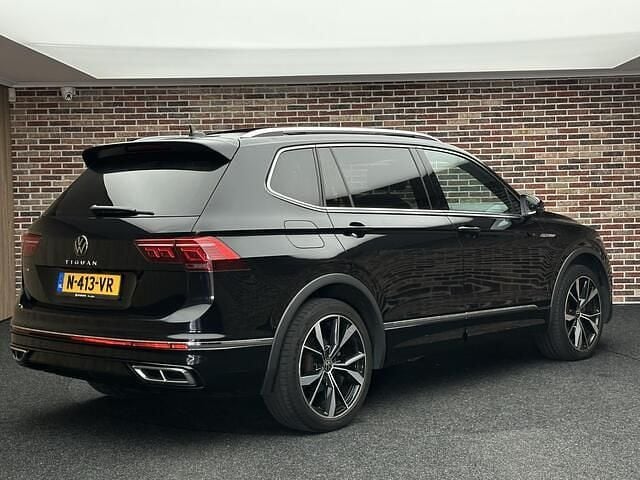 Occasion VW Tiguan Allspace R-line 150 PK (110 kW) 2022 Zwart SUV