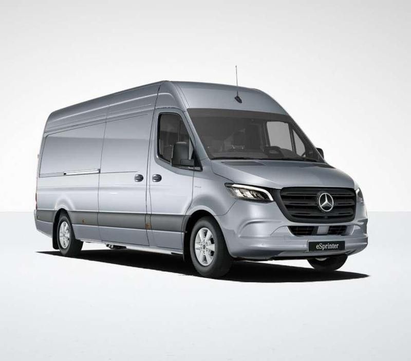 Zilver Gebruikt 2024 Mercedes E-Sprinter Van | € 57.950 - Afbeelding 1/1