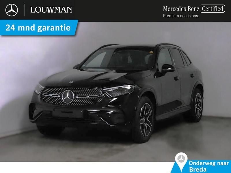 Zwart Occasion 2024 Mercedes GLC300e AMG SUV | € 66.750 (Eerlijke prijs) - Afbeelding 1/4