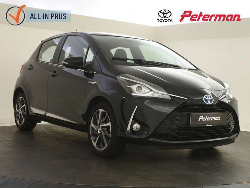 Zwart, metallic lak Gebruikt 2018 Toyota Yaris Hybrid Premium Hatchback | € 15.899 (Eerlijke prijs) - Afbeelding 1/4